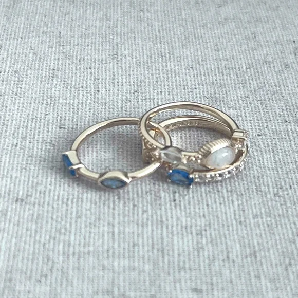 Awe Inspired Oracle Stacking Ring Set, Size 6 - Picture 4 of 9